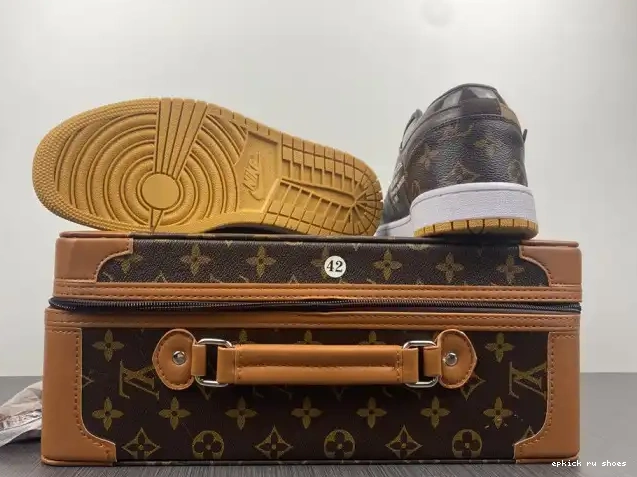 Rep LOW Air 1 Off-Louis Jordan x AJ1 OW 0523